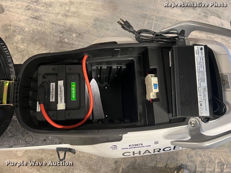 image for item KR9595 2020 Hixon ChargePro  electric scooter