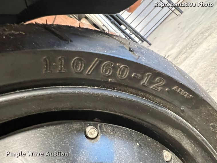 image for item KR9596 2020 Hixon ChargePro  electric scooter