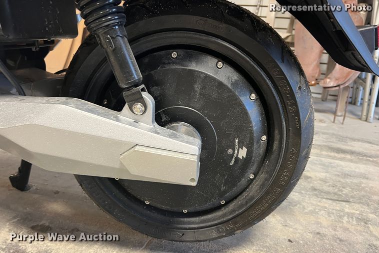 image for item KR9597 2020 Hixon ChargePro  electric scooter