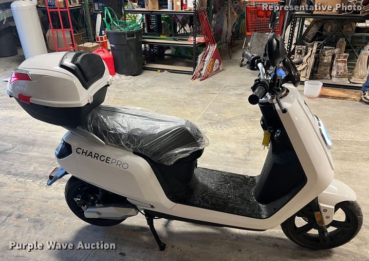 image for item KR9599 2020 Hixon ChargePro  electric scooter