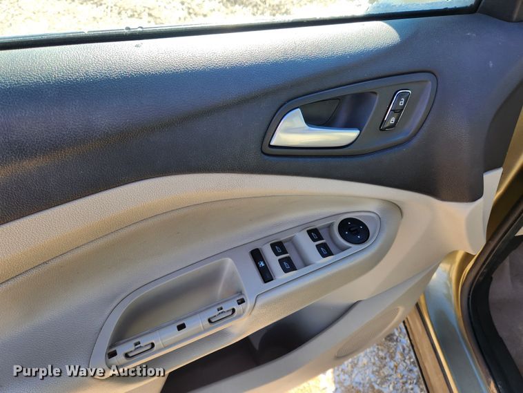 image for item KT9410 2013 Ford Escape SE  SUV