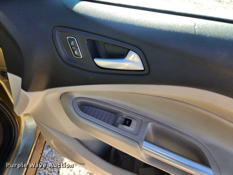 image for item KT9410 2013 Ford Escape SE  SUV