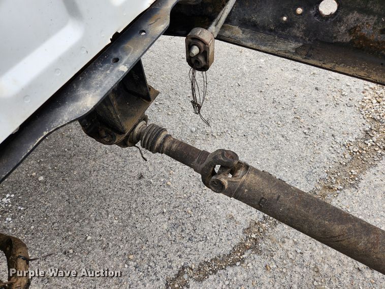 image for item KT9540 2010 Ford F350 Super Duty XL  pickup truck cab and chassis