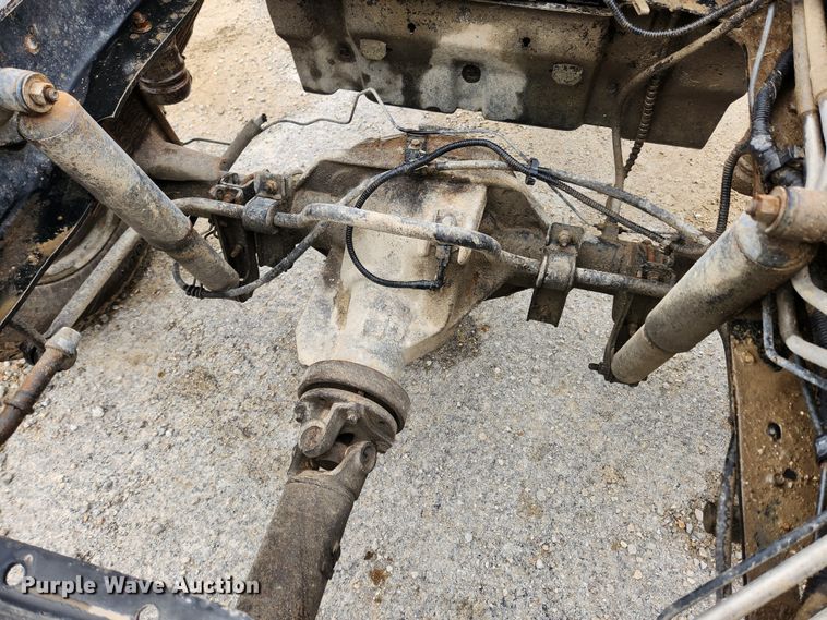 image for item KT9540 2010 Ford F350 Super Duty XL  pickup truck cab and chassis