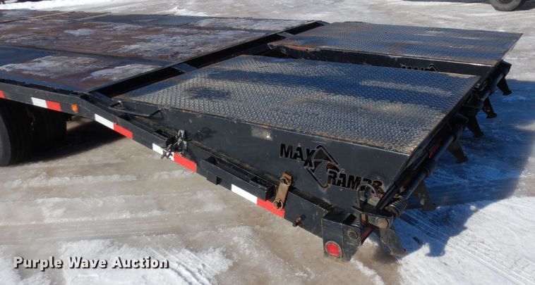 image for item KU9831 2018 Load Trail  equipment trailer