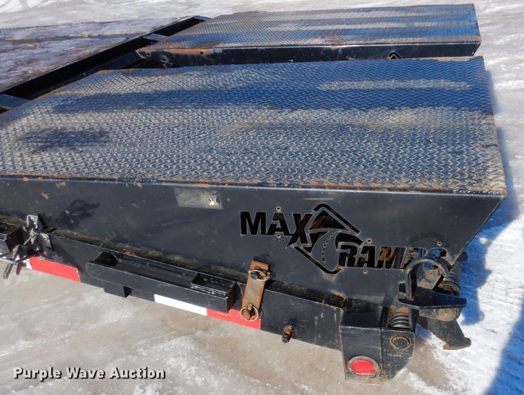 image for item KU9831 2018 Load Trail  equipment trailer