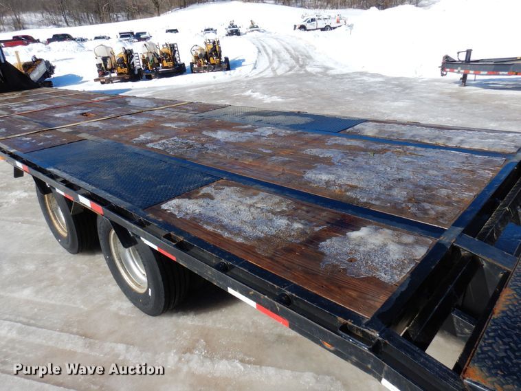 image for item KU9831 2018 Load Trail  equipment trailer