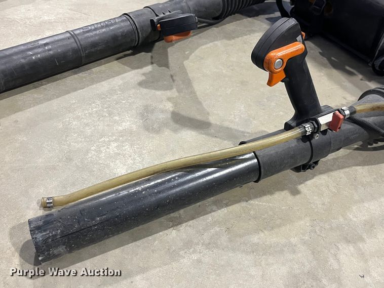 image for item LA9808 (5) leaf blowers