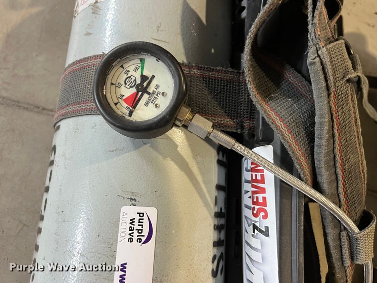 image for item LA9809 Rescue equipment