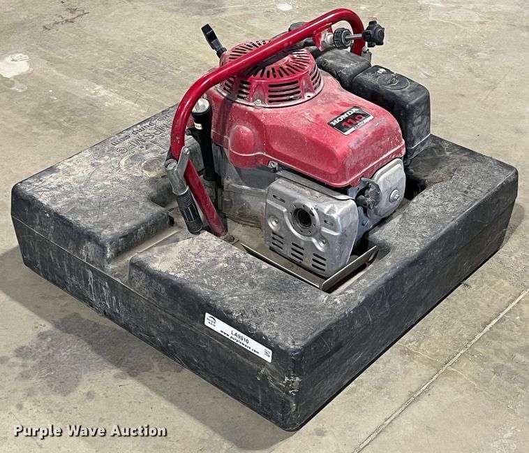 image for item LA9810 float water pump