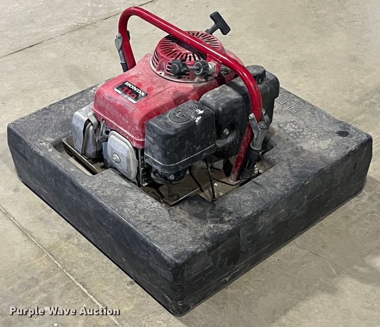 image for item LA9810 float water pump