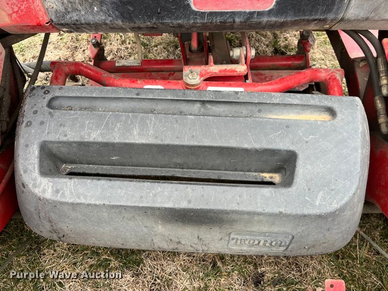 image for item LA9811 Toro Greensmaster 3250D  reel mower