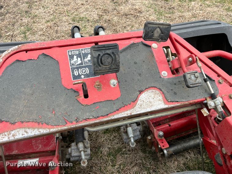 image for item LA9811 Toro Greensmaster 3250D  reel mower