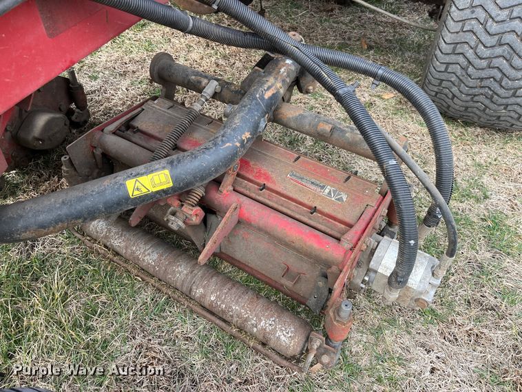 image for item LA9812 Toro Reelmaster 5500D  reel mower