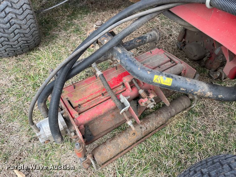 image for item LA9812 Toro Reelmaster 5500D  reel mower