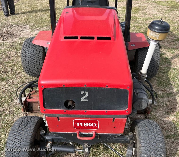 image for item LA9812 Toro Reelmaster 5500D  reel mower