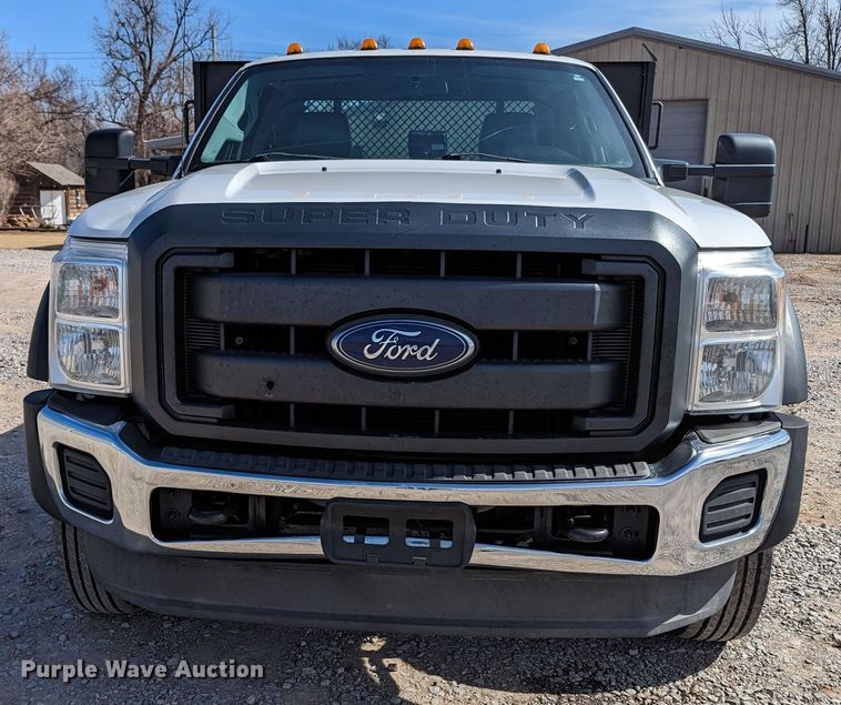 image for item LF9586 2014 Ford F550 Super Duty  flatbed truck