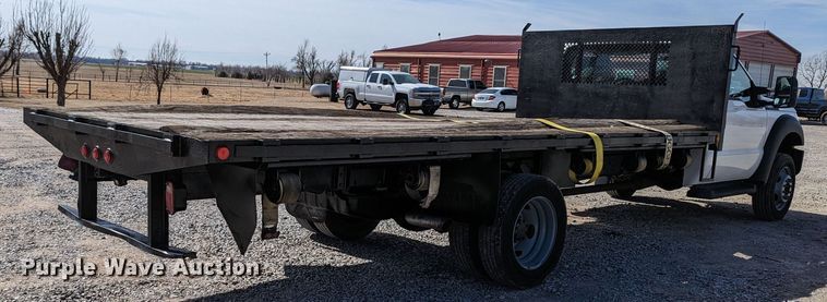 image for item LF9586 2014 Ford F550 Super Duty  flatbed truck