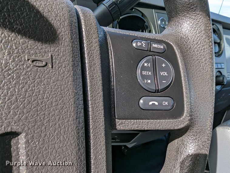 image for item LF9586 2014 Ford F550 Super Duty  flatbed truck