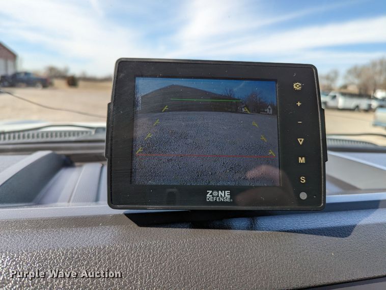 image for item LF9586 2014 Ford F550 Super Duty  flatbed truck