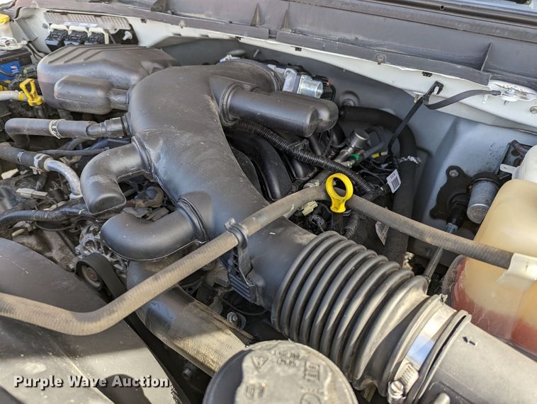 image for item LF9586 2014 Ford F550 Super Duty  flatbed truck