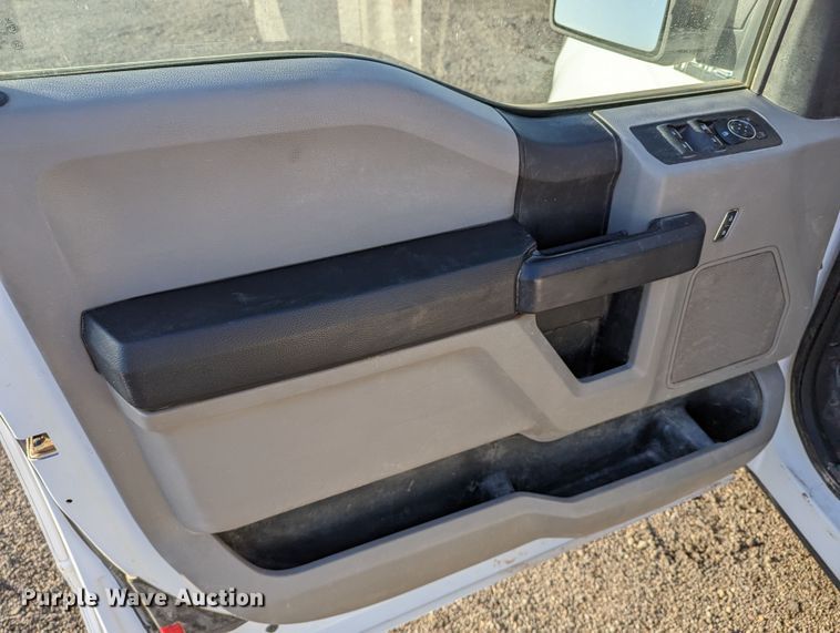 image for item LF9610 2018 Ford F150  SuperCab pickup truck