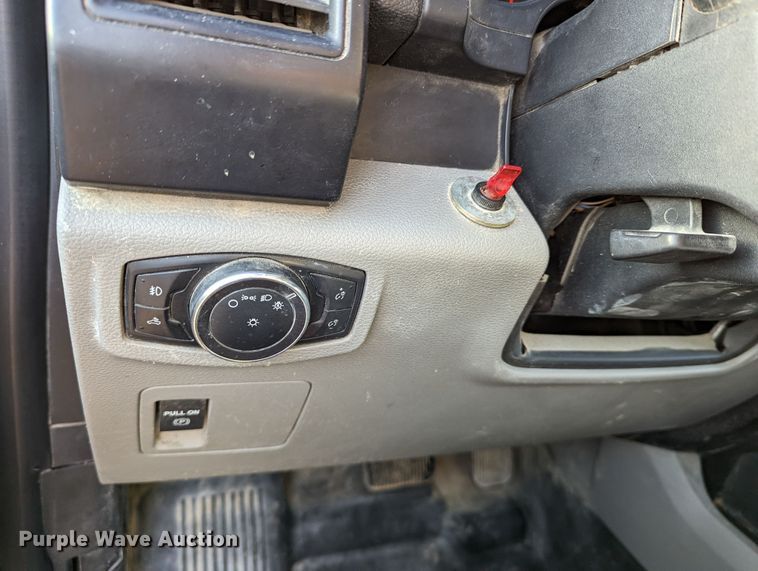 image for item LF9610 2018 Ford F150  SuperCab pickup truck