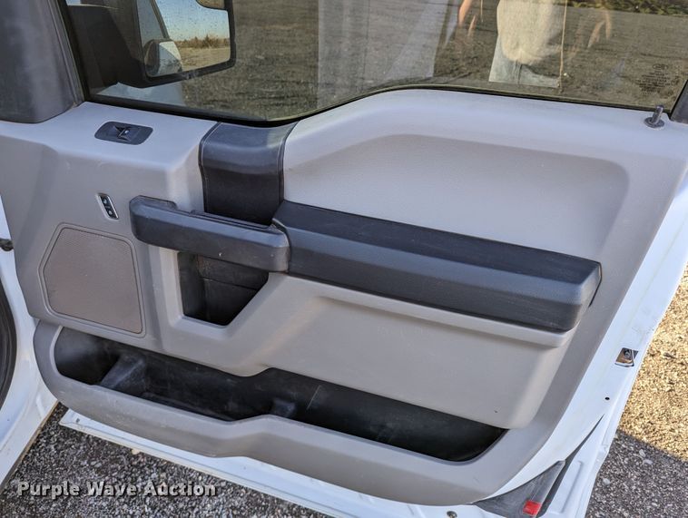 image for item LF9611 2018 Ford F150  SuperCab pickup truck