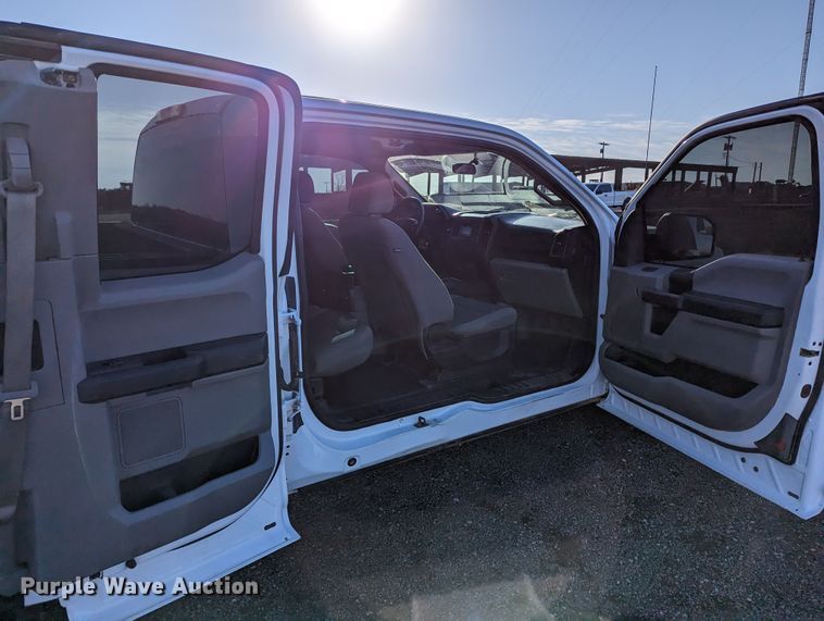 image for item LF9611 2018 Ford F150  SuperCab pickup truck