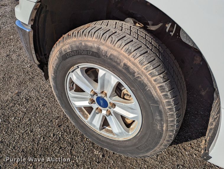 image for item LF9611 2018 Ford F150  SuperCab pickup truck