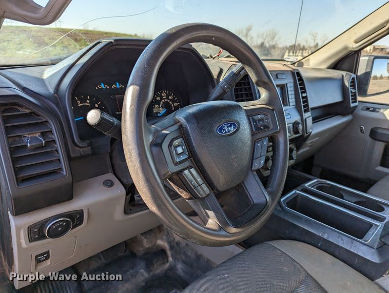 image for item LF9612 2018 Ford F150  SuperCab pickup truck