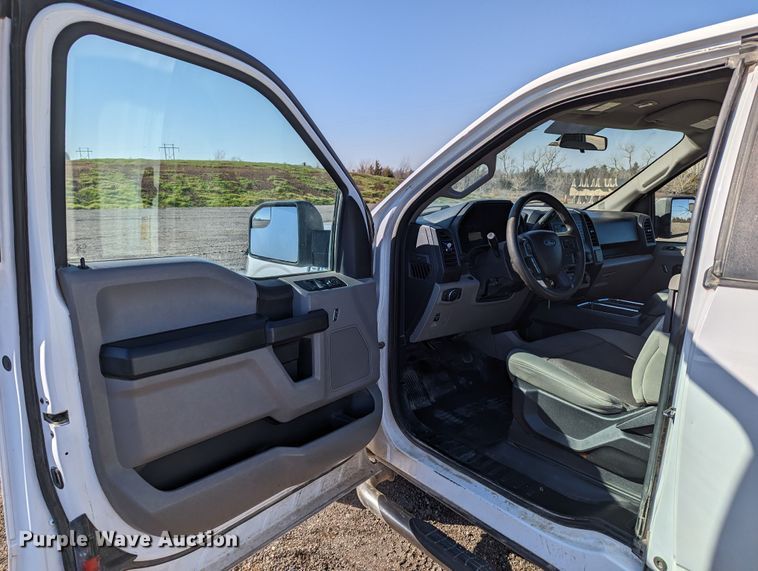 image for item LF9613 2018 Ford F150  SuperCab pickup truck