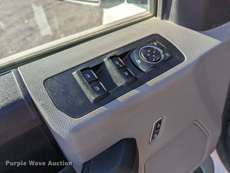 image for item LF9613 2018 Ford F150  SuperCab pickup truck