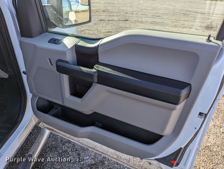 image for item LF9613 2018 Ford F150  SuperCab pickup truck