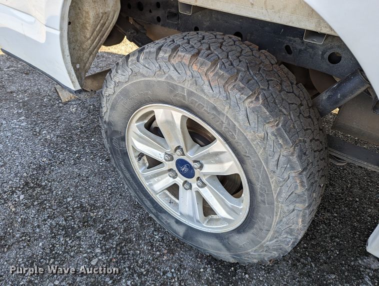 image for item LF9613 2018 Ford F150  SuperCab pickup truck