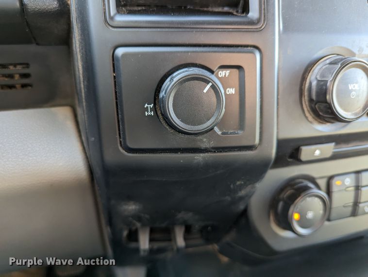 image for item LF9614 2018 Ford F150  SuperCab pickup truck