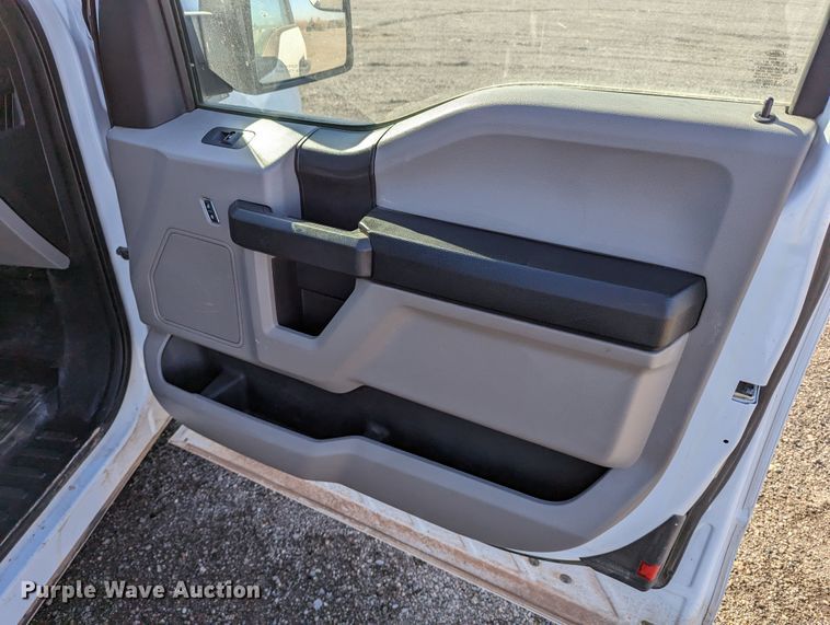 image for item LF9614 2018 Ford F150  SuperCab pickup truck