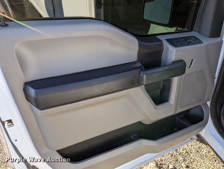 image for item LF9622 2018 Ford F150  SuperCab pickup truck