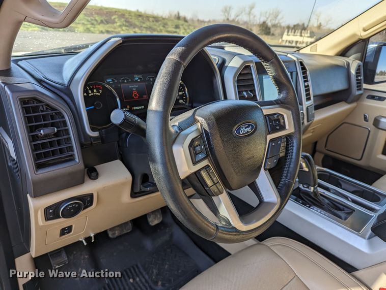 image for item LF9623 2016 Ford F150 Lariat  SuperCrew pickup truck