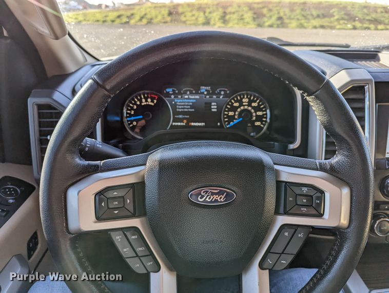 image for item LF9623 2016 Ford F150 Lariat  SuperCrew pickup truck