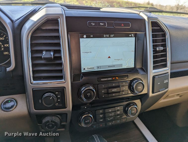 image for item LF9623 2016 Ford F150 Lariat  SuperCrew pickup truck