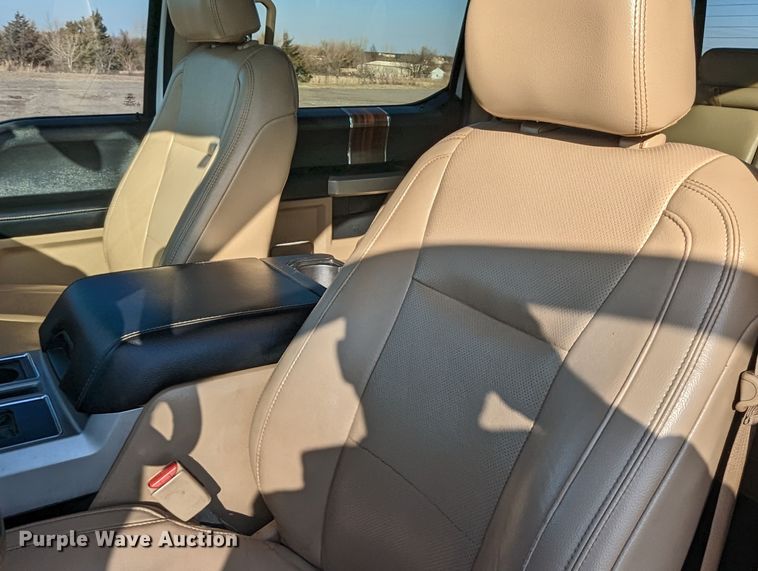 image for item LF9623 2016 Ford F150 Lariat  SuperCrew pickup truck