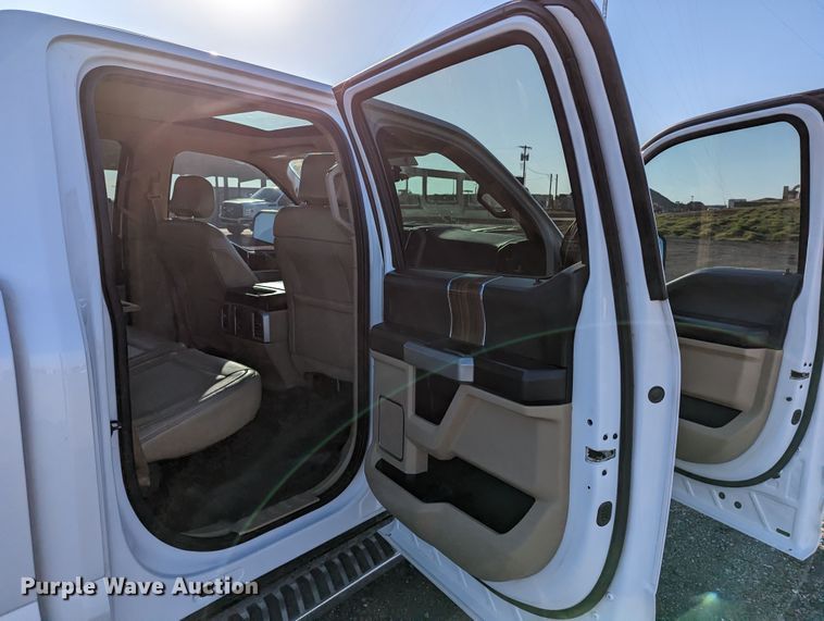 image for item LF9623 2016 Ford F150 Lariat  SuperCrew pickup truck