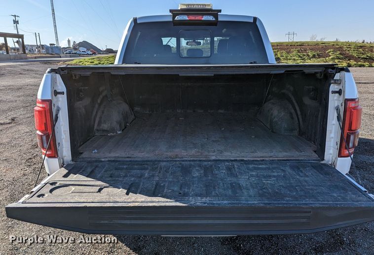 image for item LF9623 2016 Ford F150 Lariat  SuperCrew pickup truck