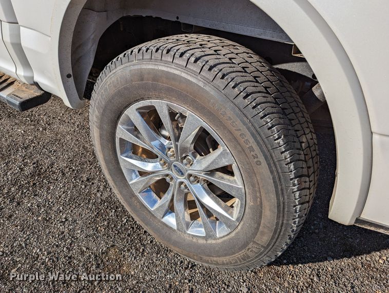 image for item LF9623 2016 Ford F150 Lariat  SuperCrew pickup truck