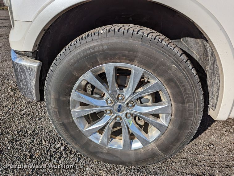 image for item LF9623 2016 Ford F150 Lariat  SuperCrew pickup truck