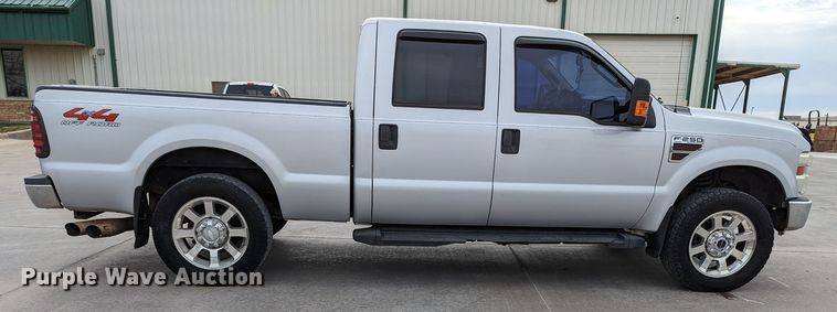 image for item LF9643 2008 Ford F250 Super Duty  Crew Cab pickup truck