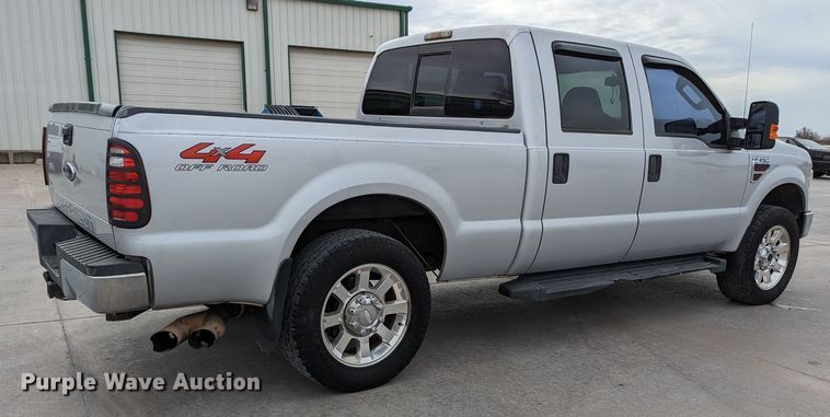 image for item LF9643 2008 Ford F250 Super Duty  Crew Cab pickup truck