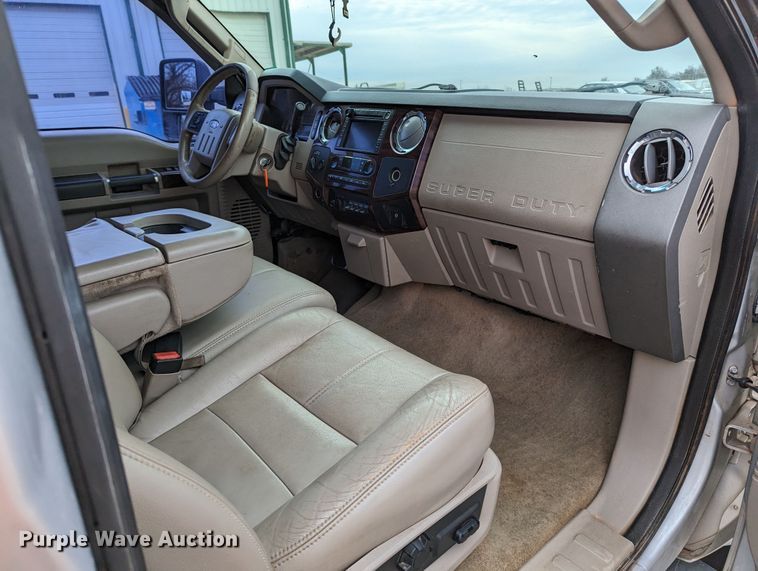 image for item LF9643 2008 Ford F250 Super Duty  Crew Cab pickup truck