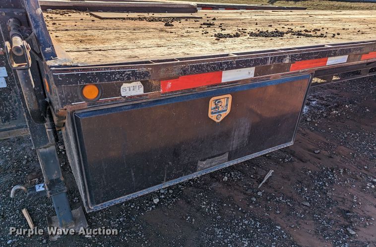 image for item LF9652 2012 Maxey GN20K  equipment trailer